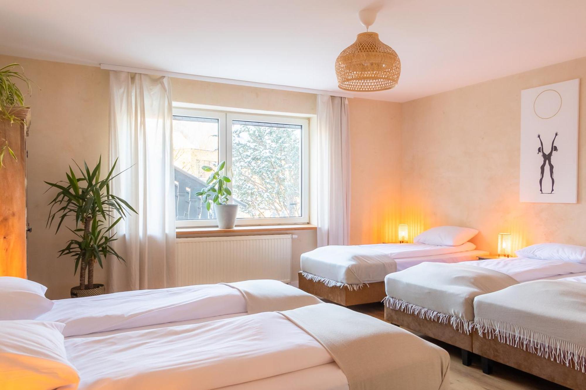 Blisshouse Luxurious Guesthouse Calm And Energetic Spot Near By City Surrounded By The Forest Where You Will Find Your Peace And Your People คราคูฟ ภายนอก รูปภาพ